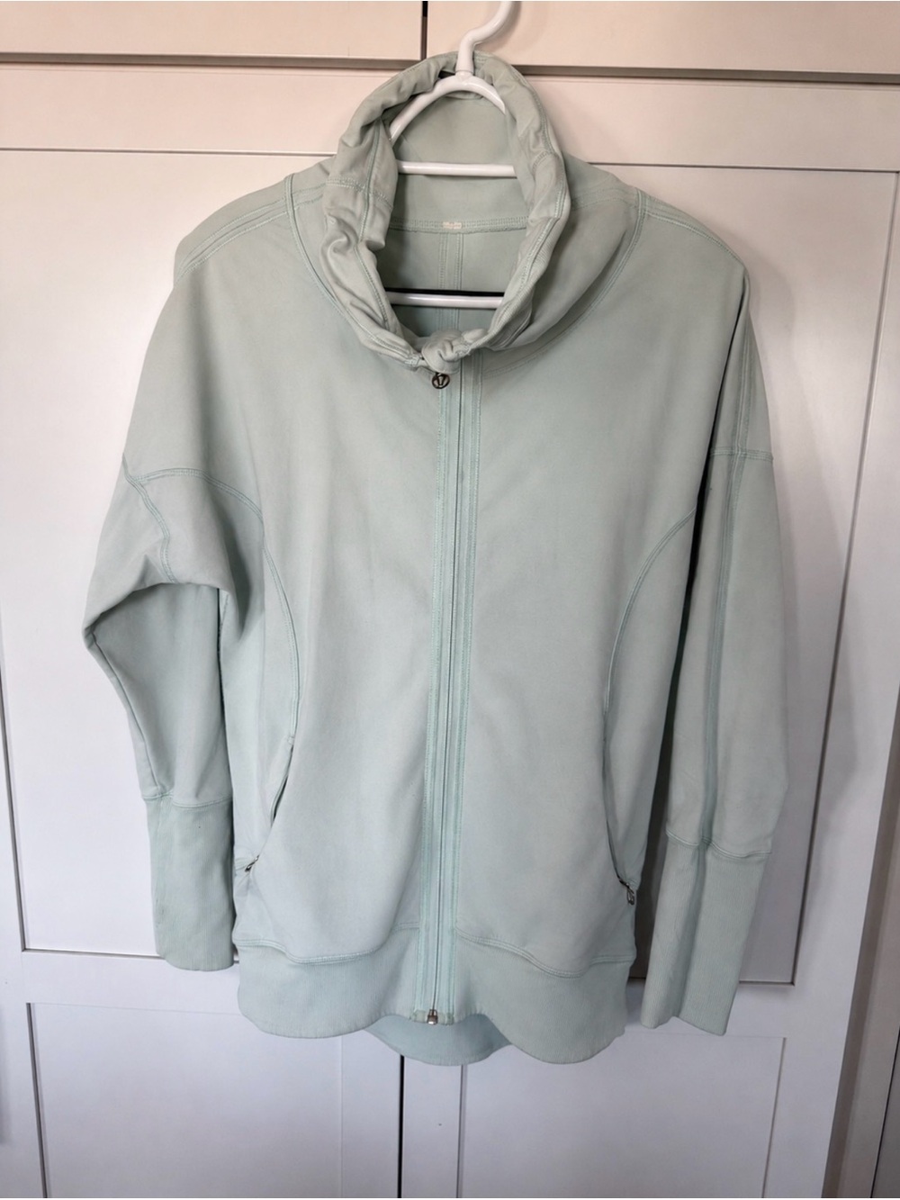 Lululemon Pump It Up Jacket - Mint Colour - Women’s size 6